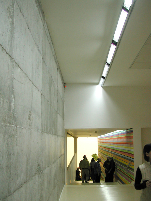 Dscn4684_gallery_corridor